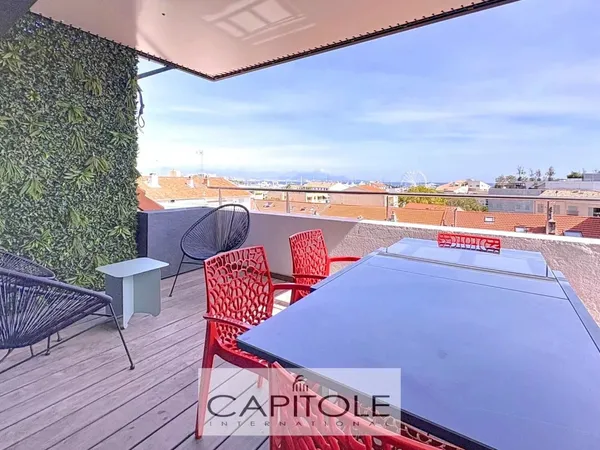 Hôtel particulier d'exception en coeur de ville de 206 m² au calme absolu, prestations haut de 