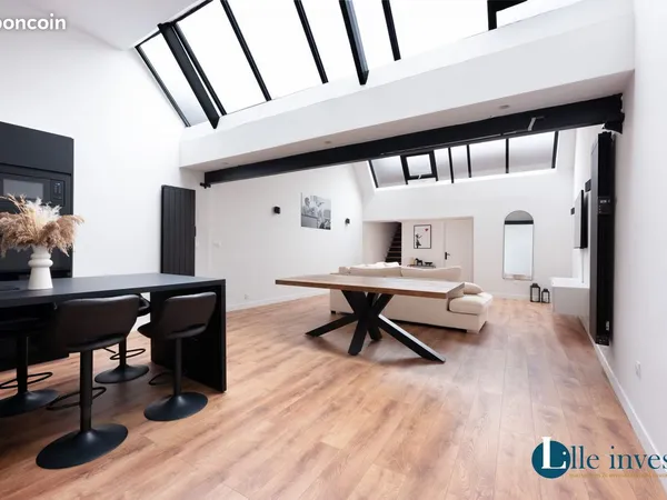 Loft 4 pièces 132 m² 