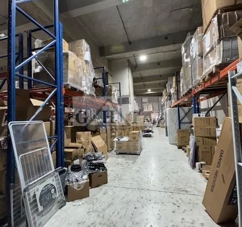Local industriel 400 m² 