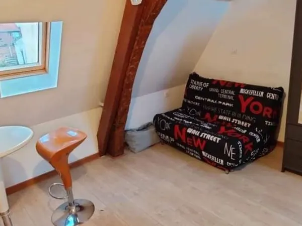 Disponibles de suite - Studio lumineux 
