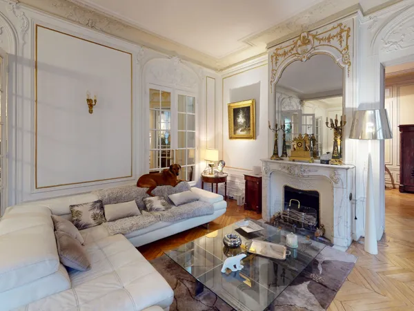 BOISSIERES // Appartement 6 pièces 253m² // Caractère 