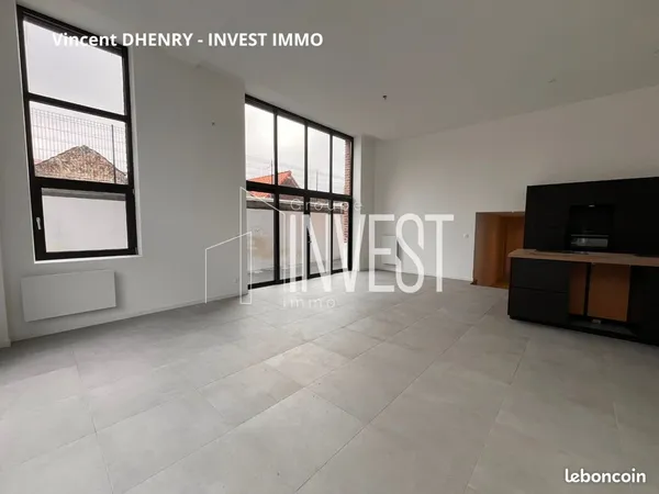 Loft 3 pièces 120 m² 