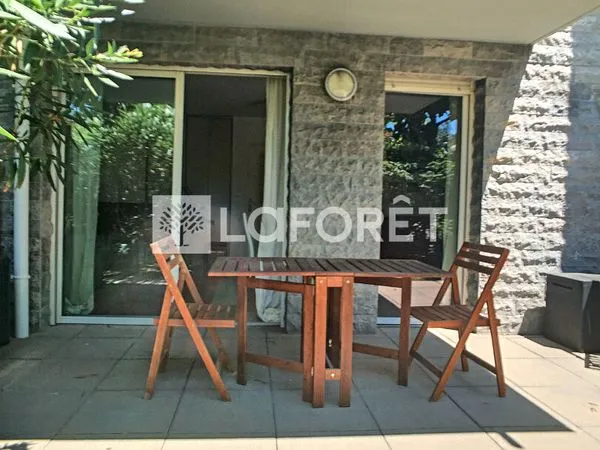 Studio 1 pièce 33 m² 