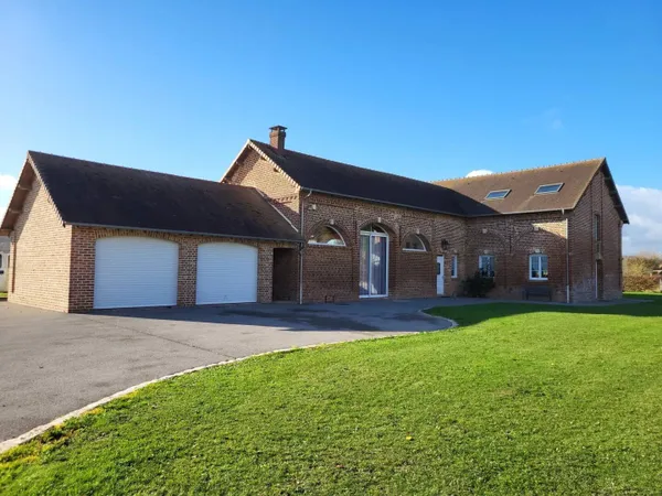 Maison 11 pièces 282 m² 