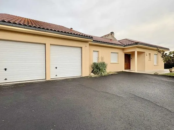 Maison 6 pièces 219 m² 