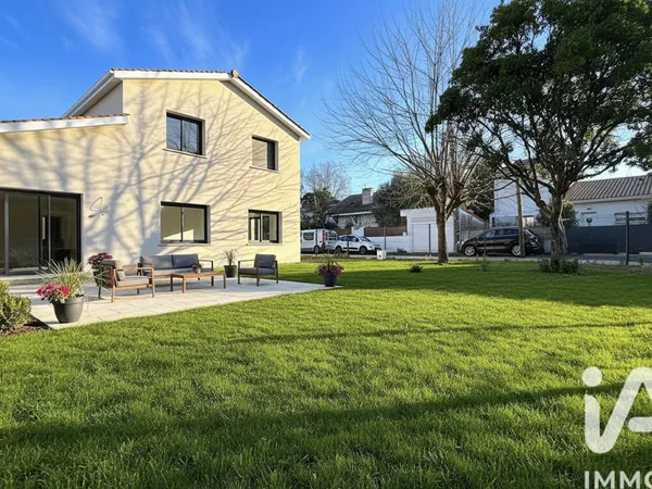 Maison 7 pièces 148 m² 