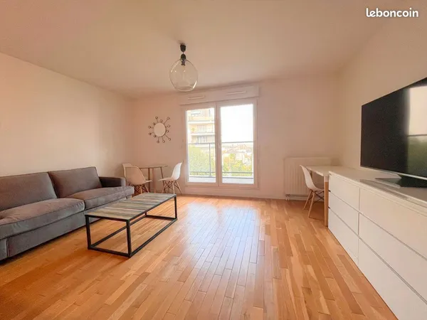 Studio 1 pièce 33 m² 