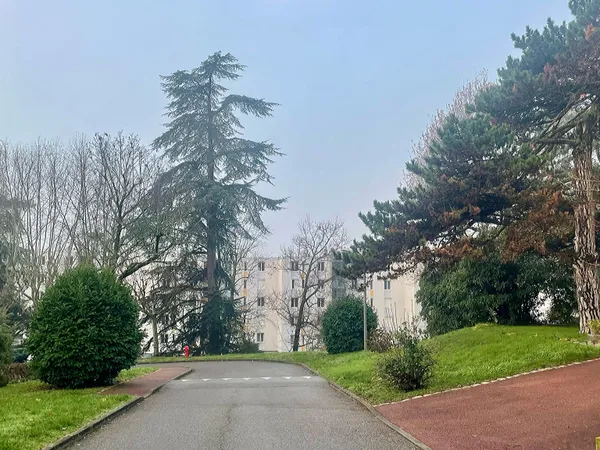 Appartement T3 66m2 avec balcon et garage - Quartier point 