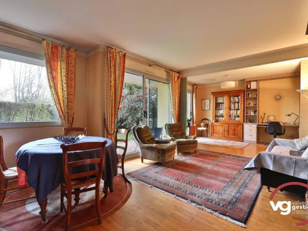 Appartement 4 pièces 93 m² 