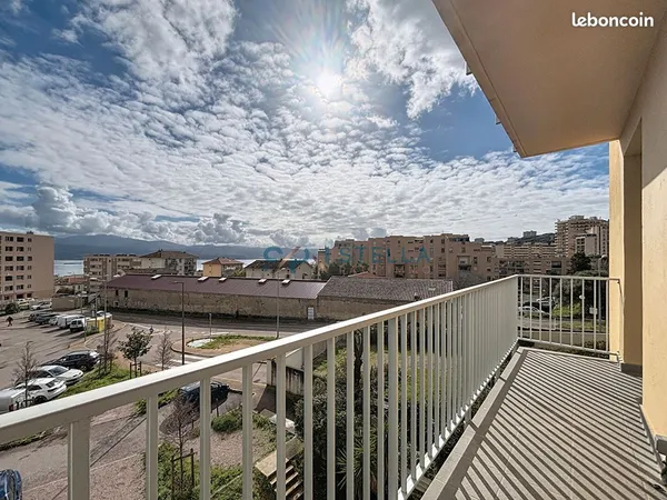 Appartement 4 pièces 79 m² 