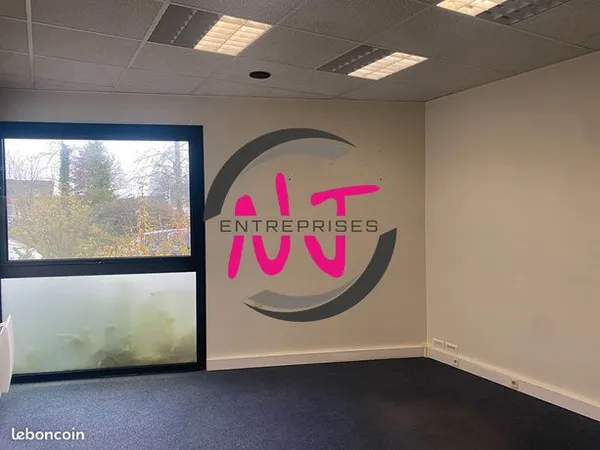 Local professionnel 75 m² 