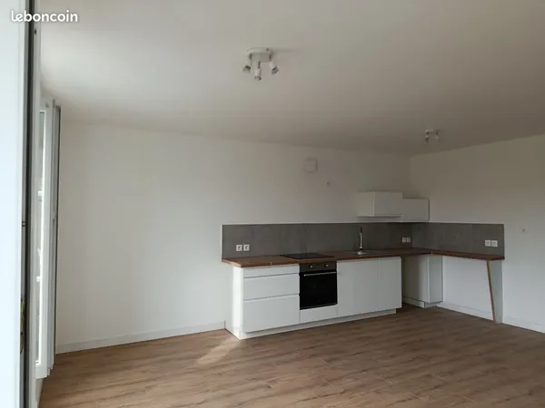 Loue appartement T4 