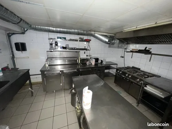 Boutique 75 m² Paris 4ème 