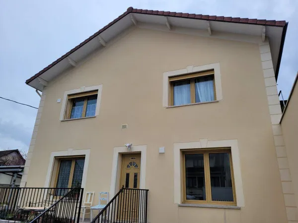 Studio 1 pièce 32 m² 