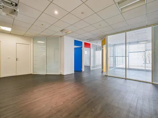 Local commercial 139 m² 
