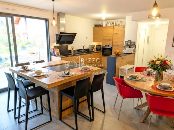NOUVEAUTÉ T3 + bureau avec jardin privatif Divonne-les-Bains 