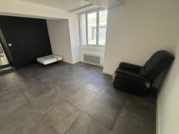 A vendre à MELESSE, appartement Type 3 en duplex de 63m² habitable, 73m² au sol, deux chambres 
