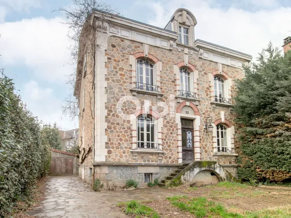 Maison 7 pièces 160 m² 