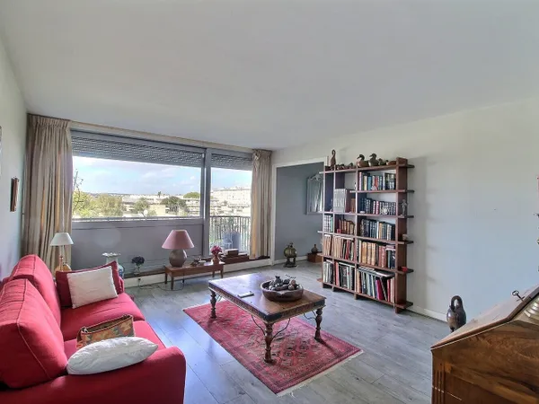 Appartement Massy 4 pièce(s) 83.40 m2 utiles (81.12 m² carrez) avec balcons cave et parking 