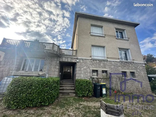 Propriété 7 pièces 160 m² 
