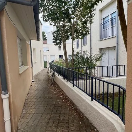 Studio 1 pièce 19 m² 