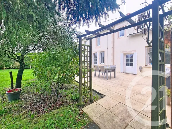 Maison 6 pièces 139 m² 