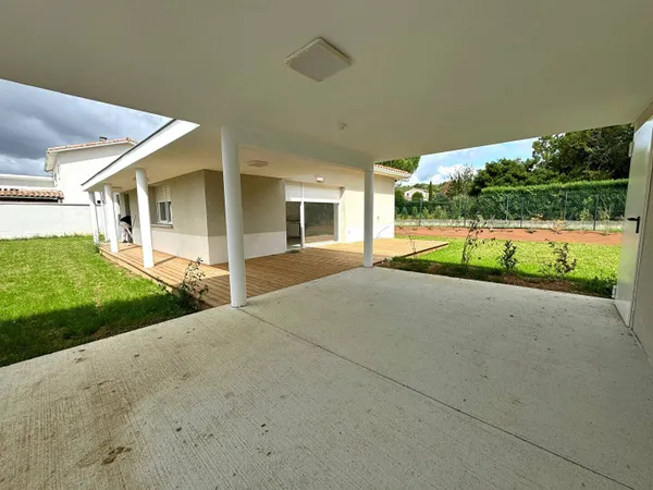 Maison de plain-pied 5 pièces 113 m² 