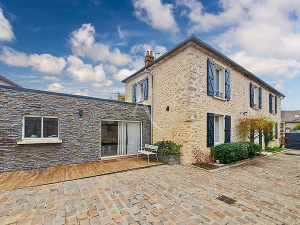 Maison 7 pièces 166 m² 