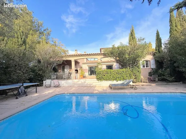 Maison 5 pièces 153 m² 