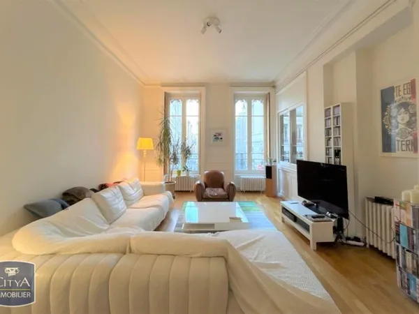 Appartement 3 pièces 124 m² 