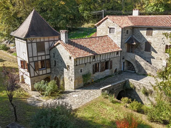 Moulin 8 pièces 251 m² 