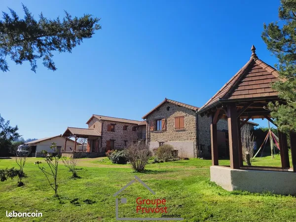 Propriété 9 pièces 340 m² 
