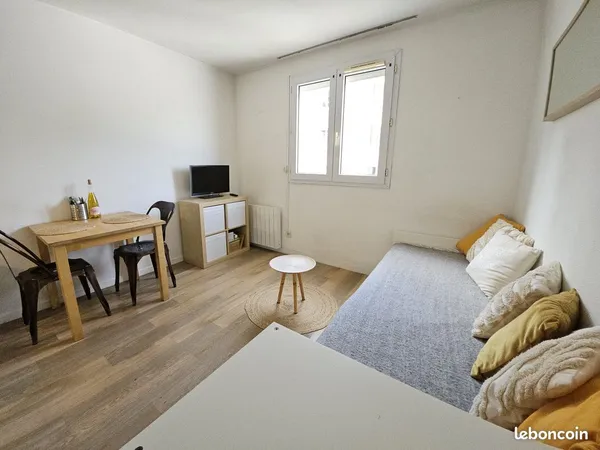 Studio meublé centreville proche gare 