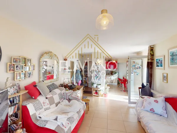 APPARTEMENT - JARIDN 340m2 & GARAGE - CENTRE-VILLE 