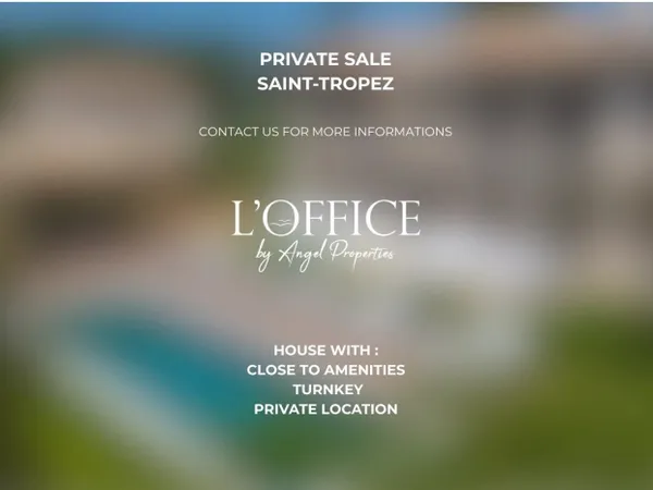 SAINT-TROPEZ : villa contemporaine neuve avec piscine 