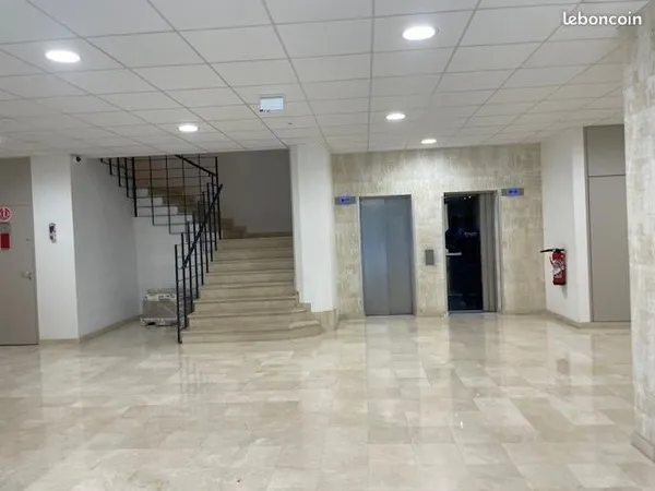 Bureaux 117 m² 