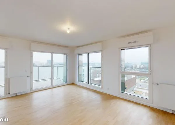 Appartement 4 pièces 81 m² 