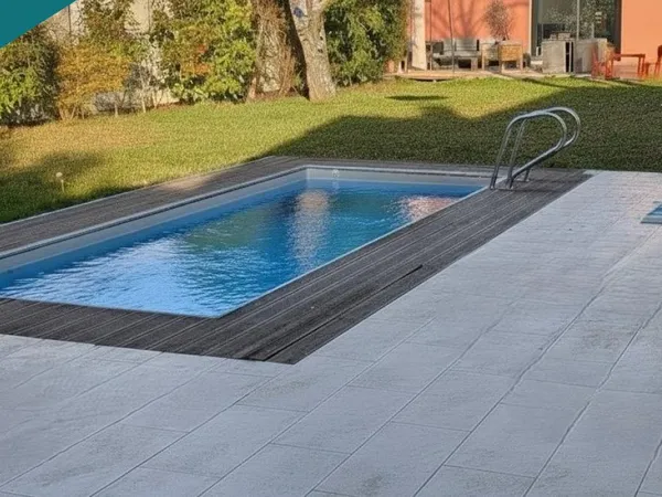 Maison individuelle avec piscine, cinq chambres 