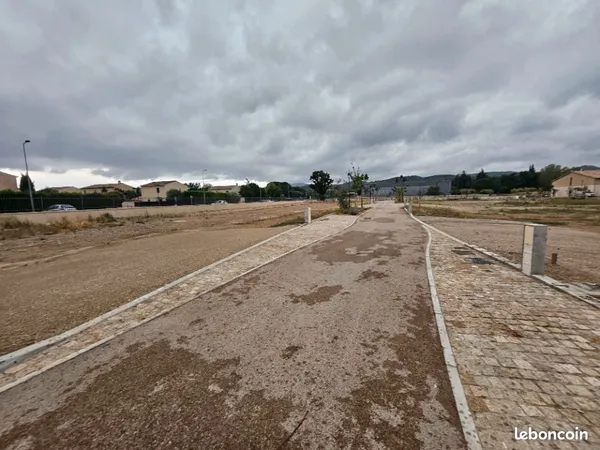 Terrain 282 m² Peyrolles En Provence 