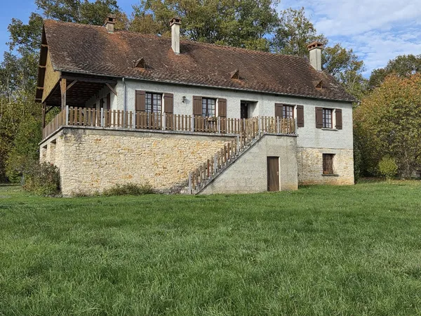 Maison individuelle (env 122m2), sur sous sol (habitable de 