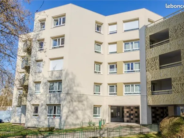 Appartement 4 pièces 81 m² 