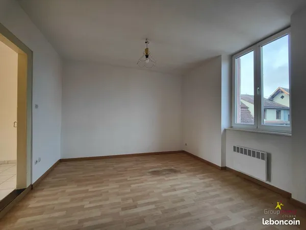 Studio 1 pièce 26 m² 