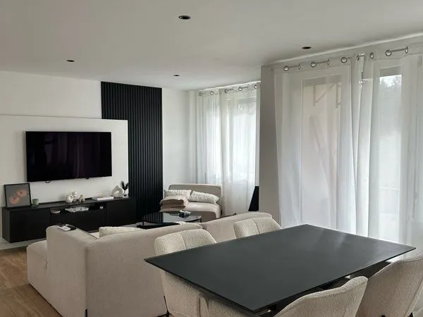 🏡 Appartement rénové 56 m² - 1 chambre - Balcon - Tassin-la-Demi-Lune 