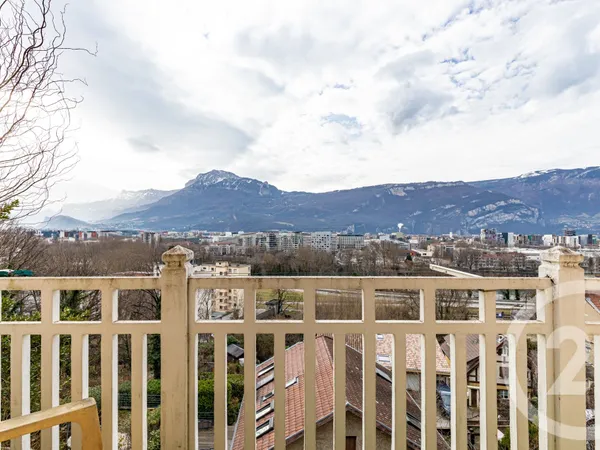 Maison 7 pièces 138 m² 