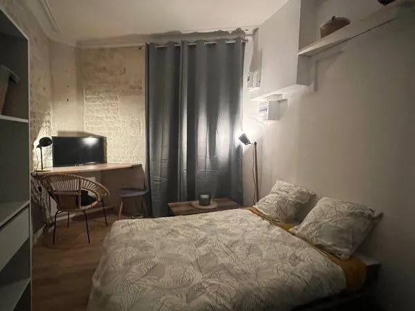 Appartement Studio 22m2 (+ cave 15m2) • hyper centre 