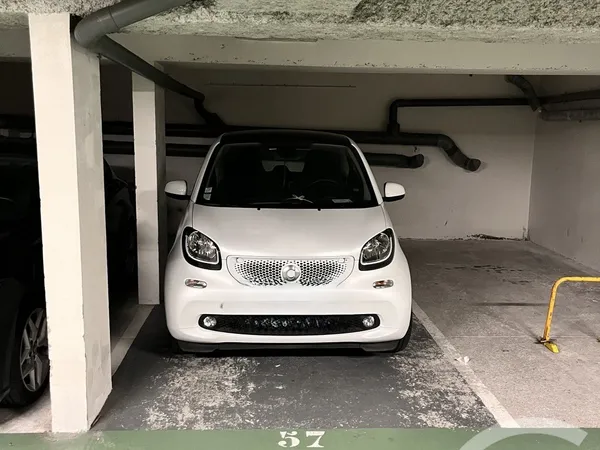 Parking 11 m² 