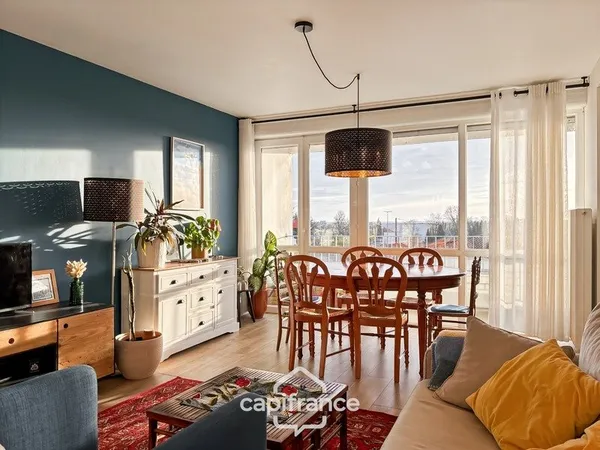 Appartement 74m², lumineux, dernier étage, vue dégagée 