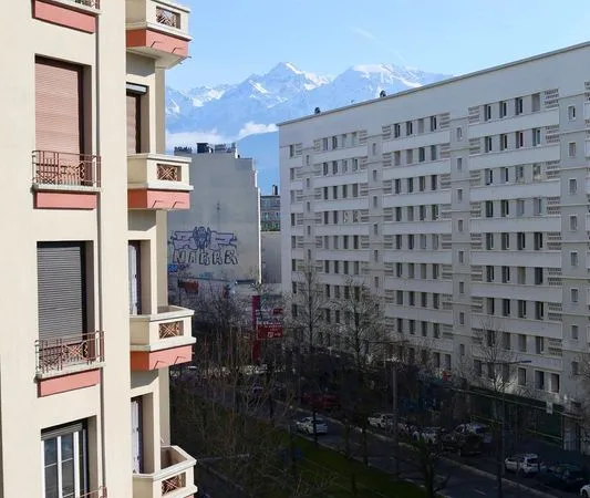 Colocation étudiante meublée - Grenoble centre - Vue montagne - Rénové 