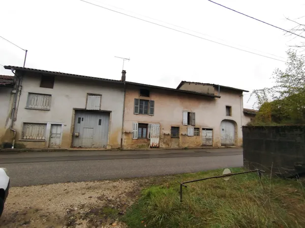ENSEMBLE IMMOBILIER A RENOVER 
