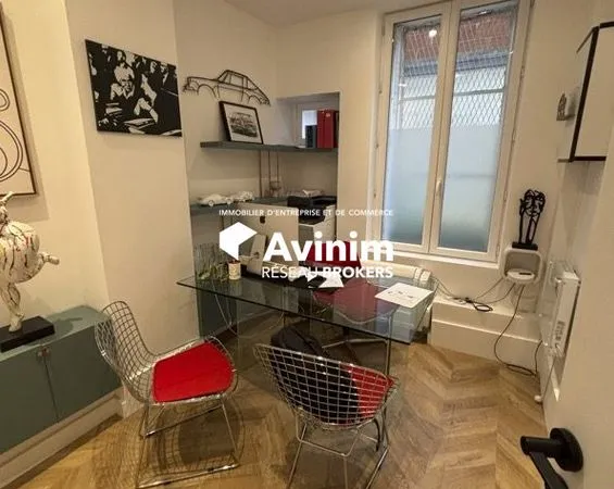 Local 41 m² Paris 